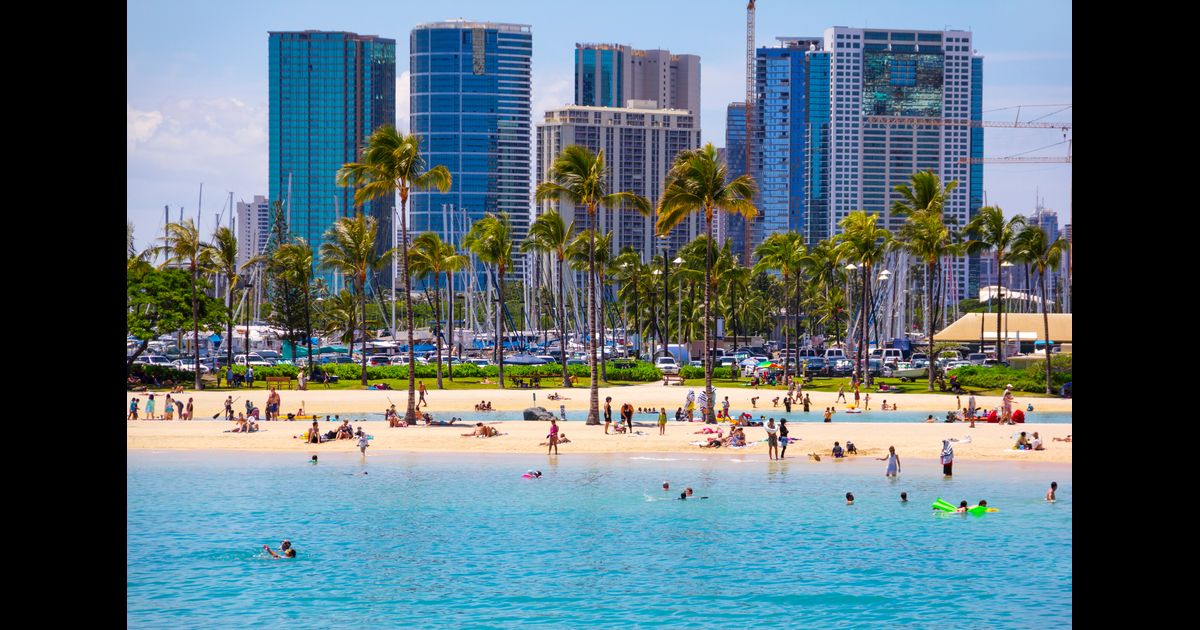 Find Deals on Hawaii Hotels.